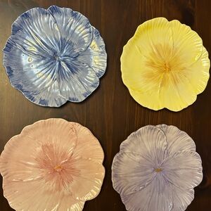 Set of 4 Floral Ceramic Plates. Blue, Yellow, Peach & Purple. Seymour Mann Inc